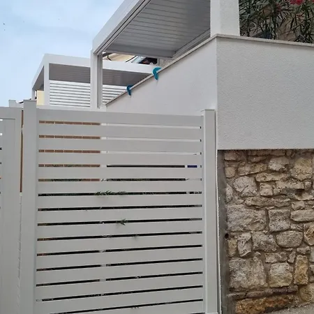 Old Stone Apartmán