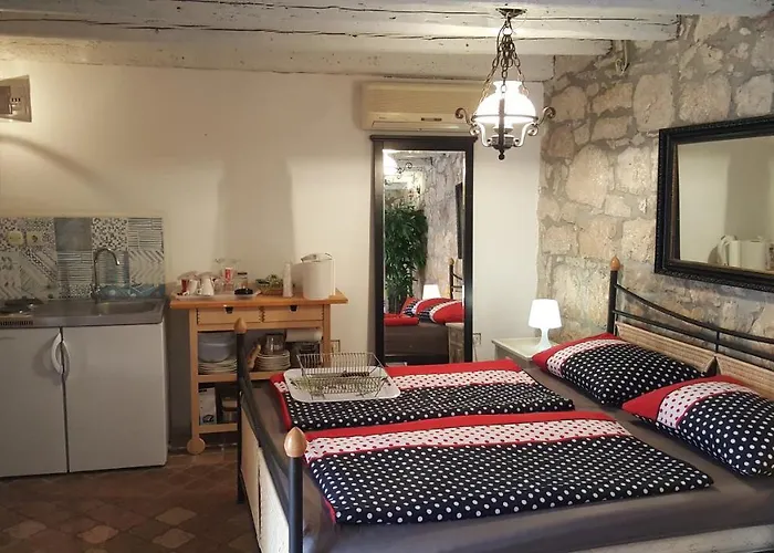 Old Stone Διαμέρισμα *